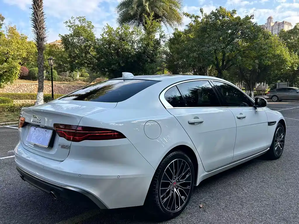 JAGUAR XEL
