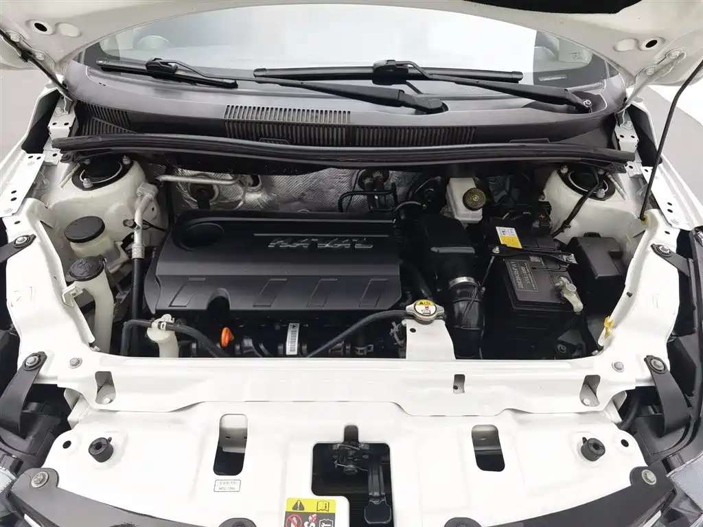 Haval H1 2016 1.5L MT Luxury