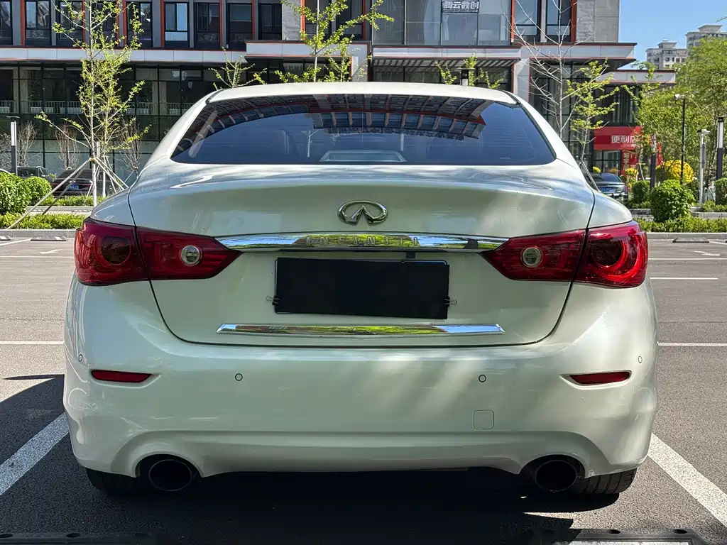 Infiniti Q50L 2016 2.0T Enjoy