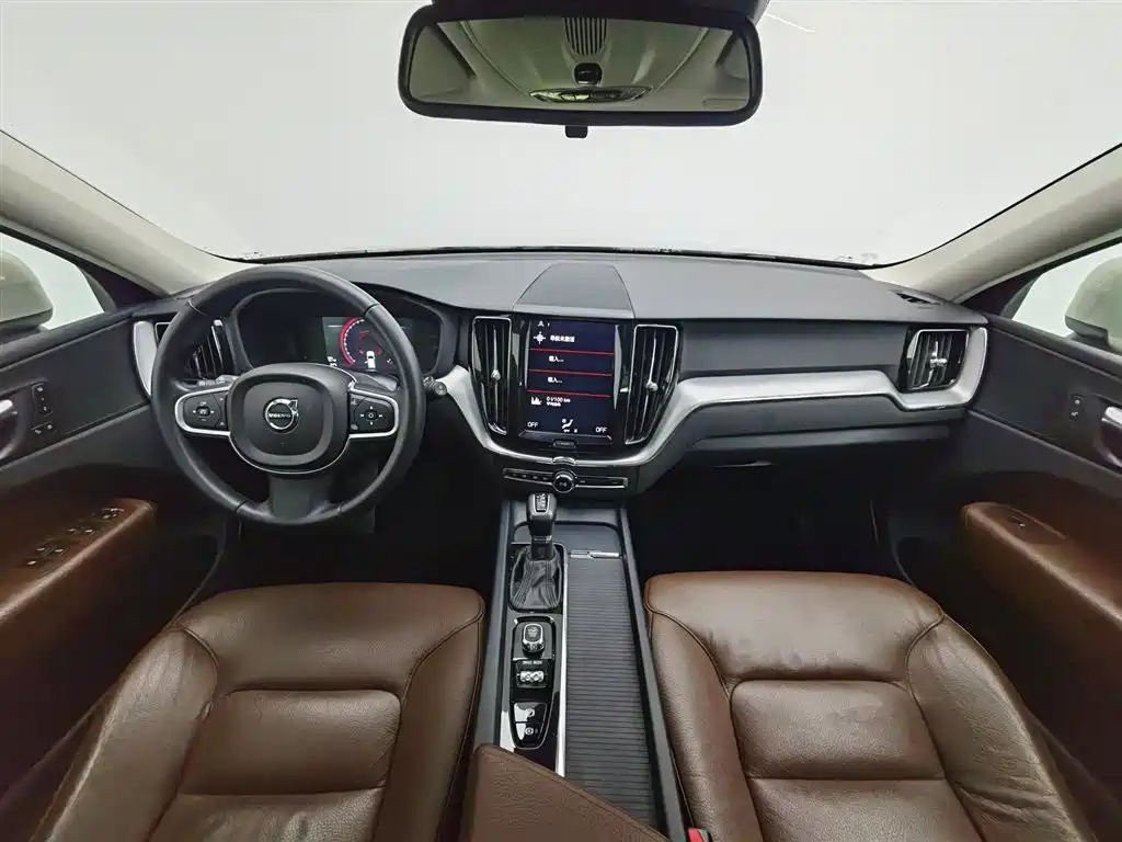 Volvo XC60 2019 T5 V