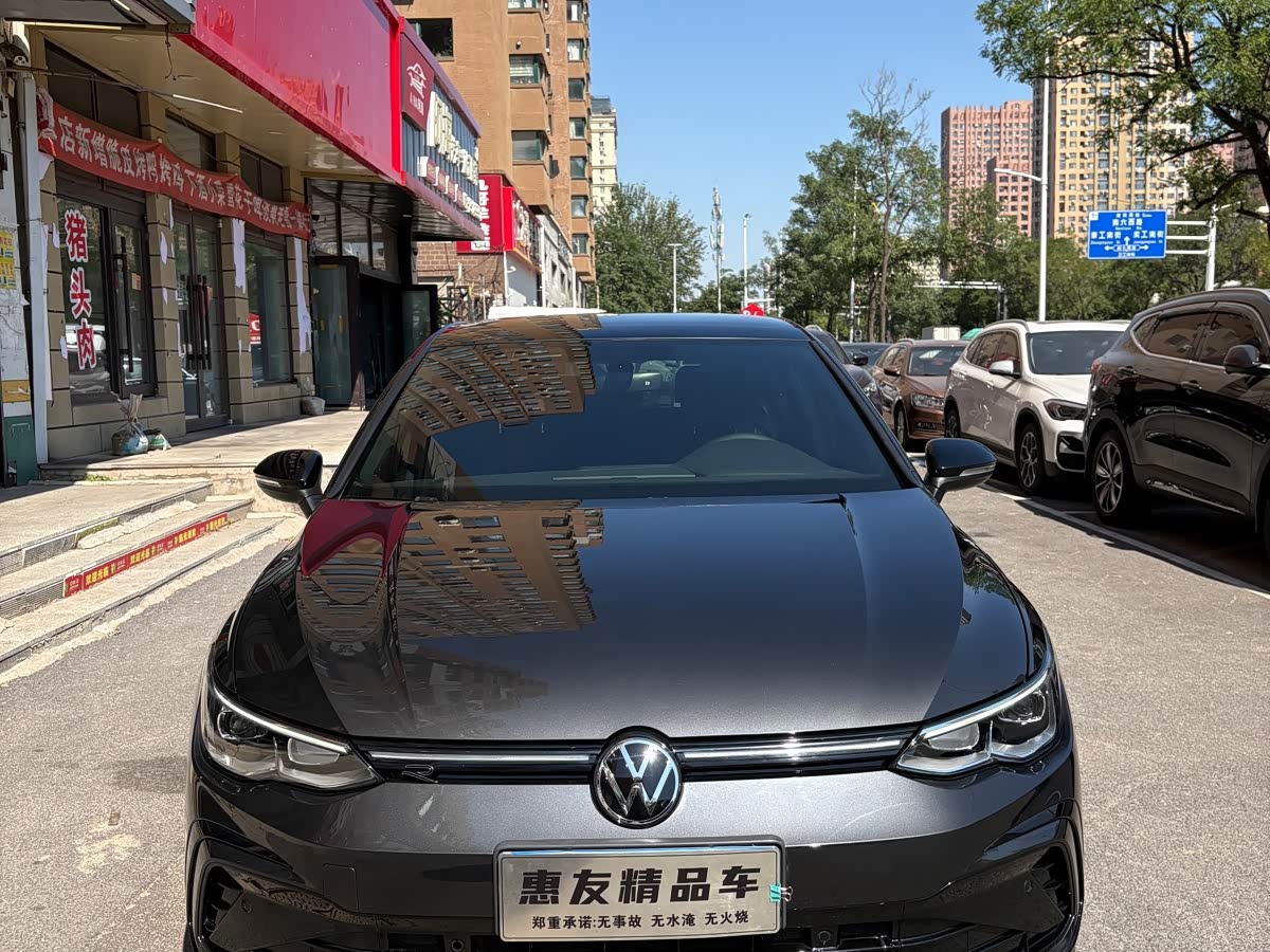 Volkswagen Golf 1.4 л 2023 г. Чёрный, пробег 30000 км