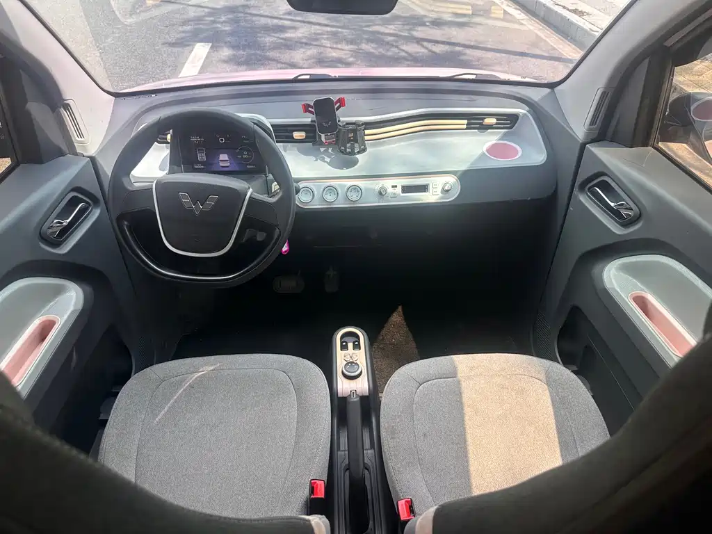 Wuling MINIEV — миниатюра 9