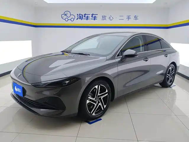 2024 Roewe D7 DMH