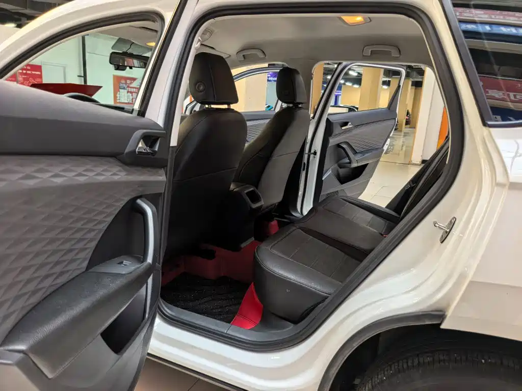 Volkswagen Tharu — миниатюра 7