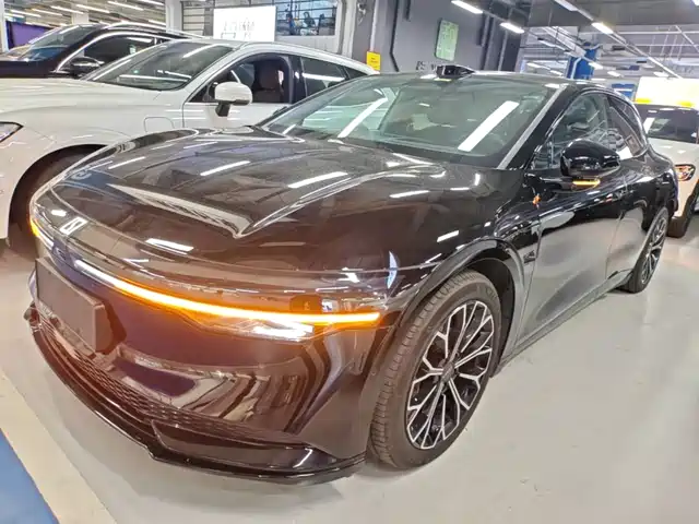 2024 Zeekr 007