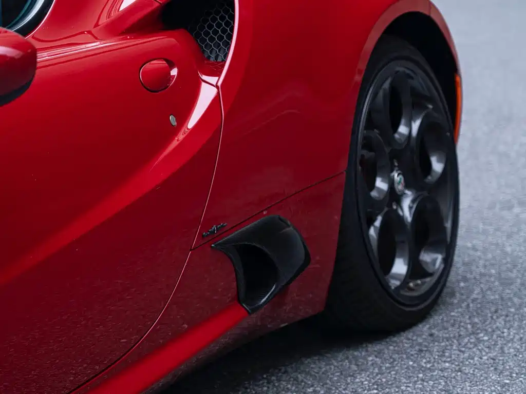 Alfa Romeo 4C — миниатюра 11