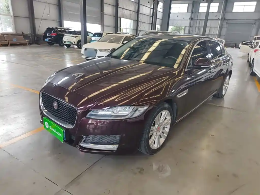 Jaguar XFL — миниатюра 2