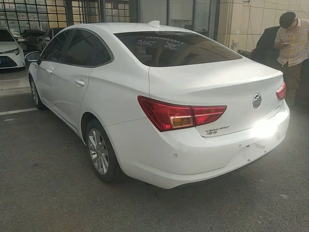 Buick Verano — миниатюра 5