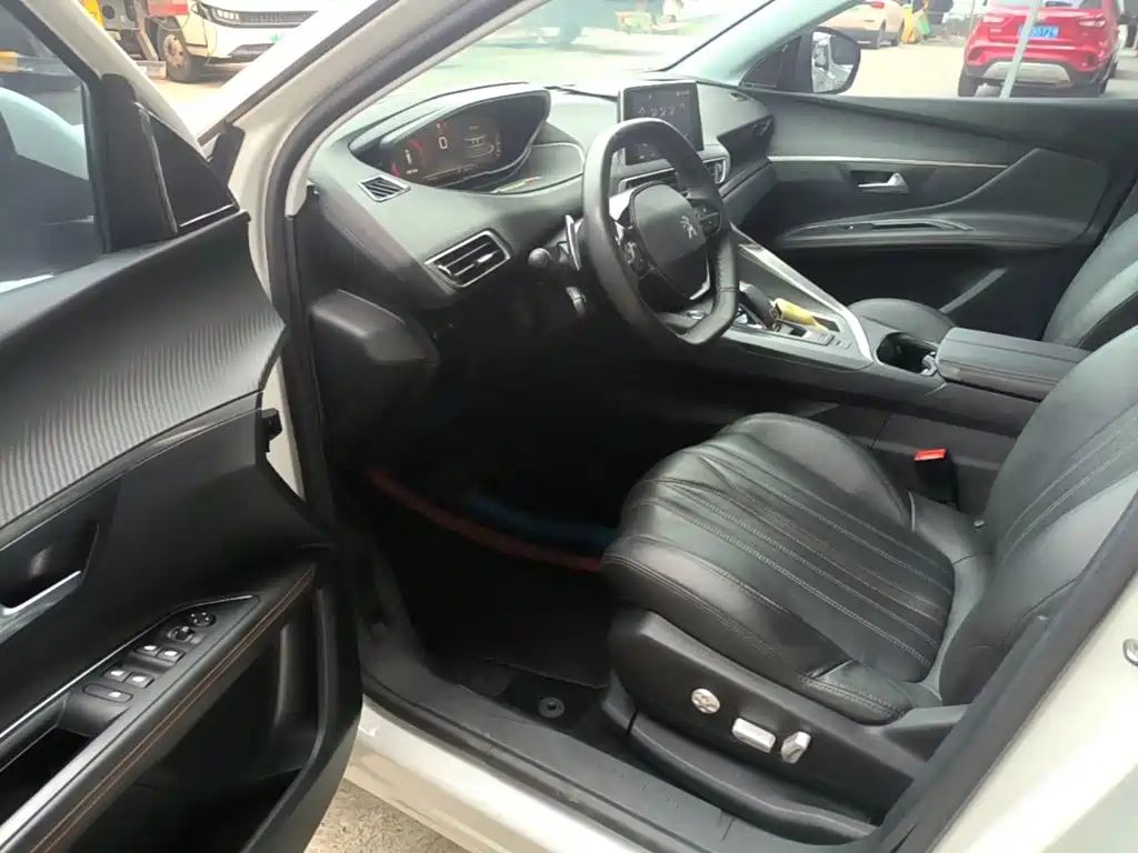 Peugeot 5008 — миниатюра 16