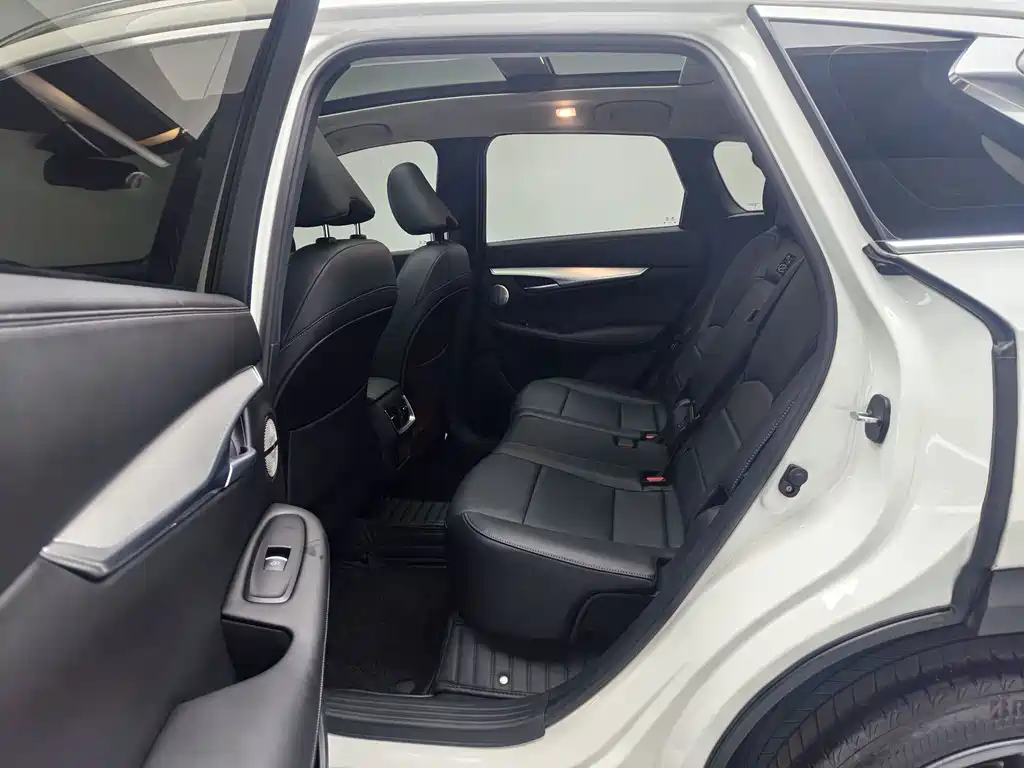 Infiniti QX50 — миниатюра 10