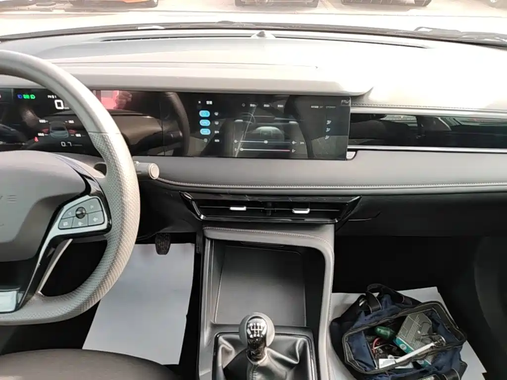 Roewe i5 — миниатюра 13
