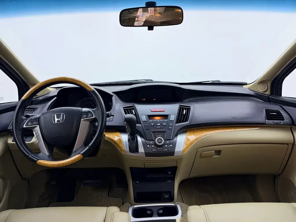 Honda Odyssey — миниатюра 8