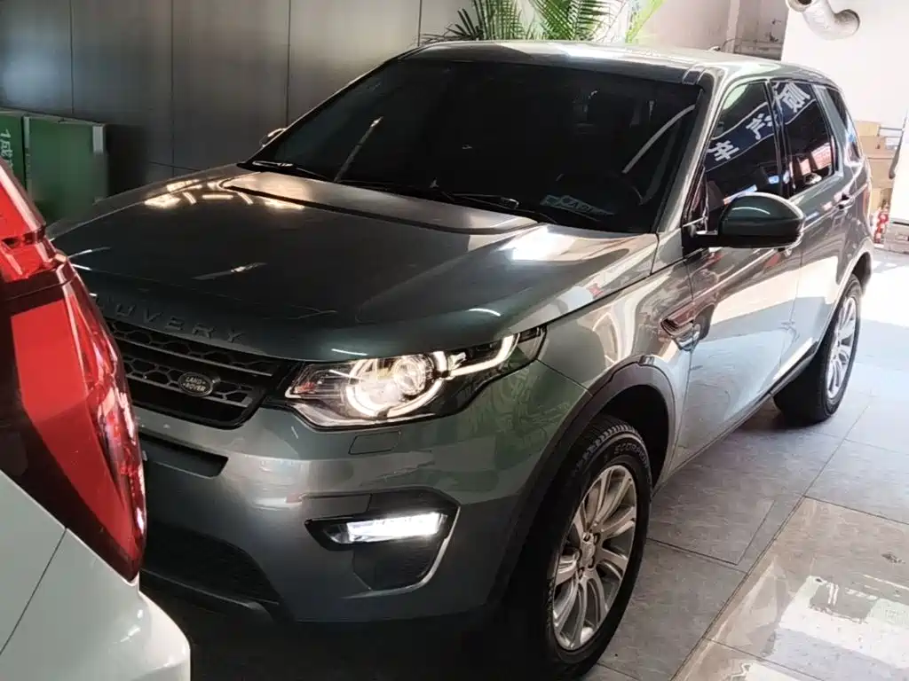 Land Rover Discovery Sport — миниатюра 2