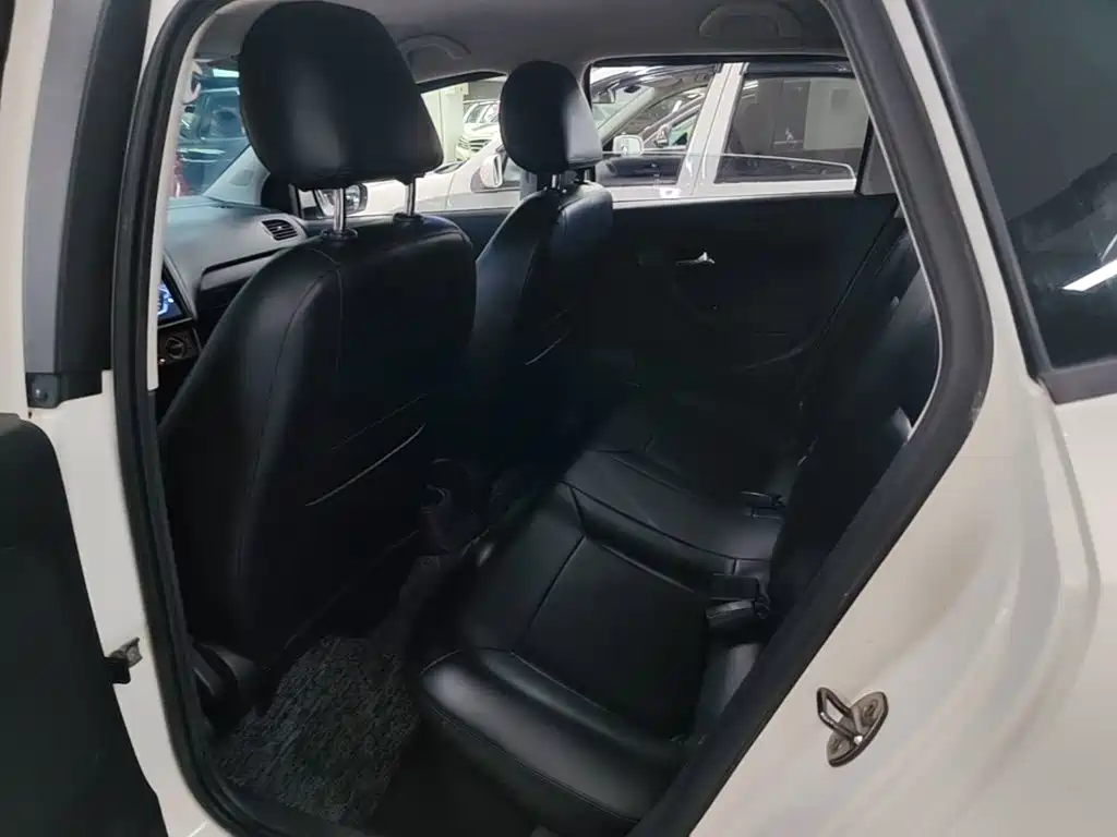 Volkswagen Polo — миниатюра 17