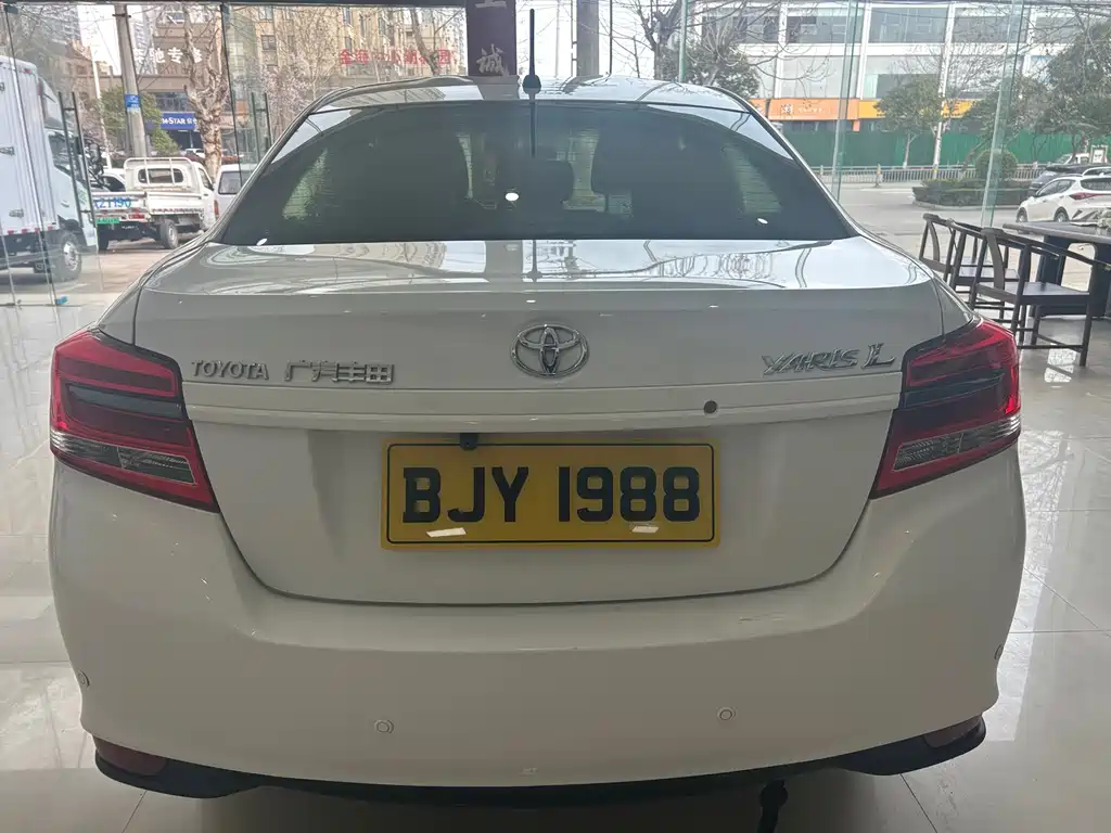 TOYOTA YARIS L TO ENJOY