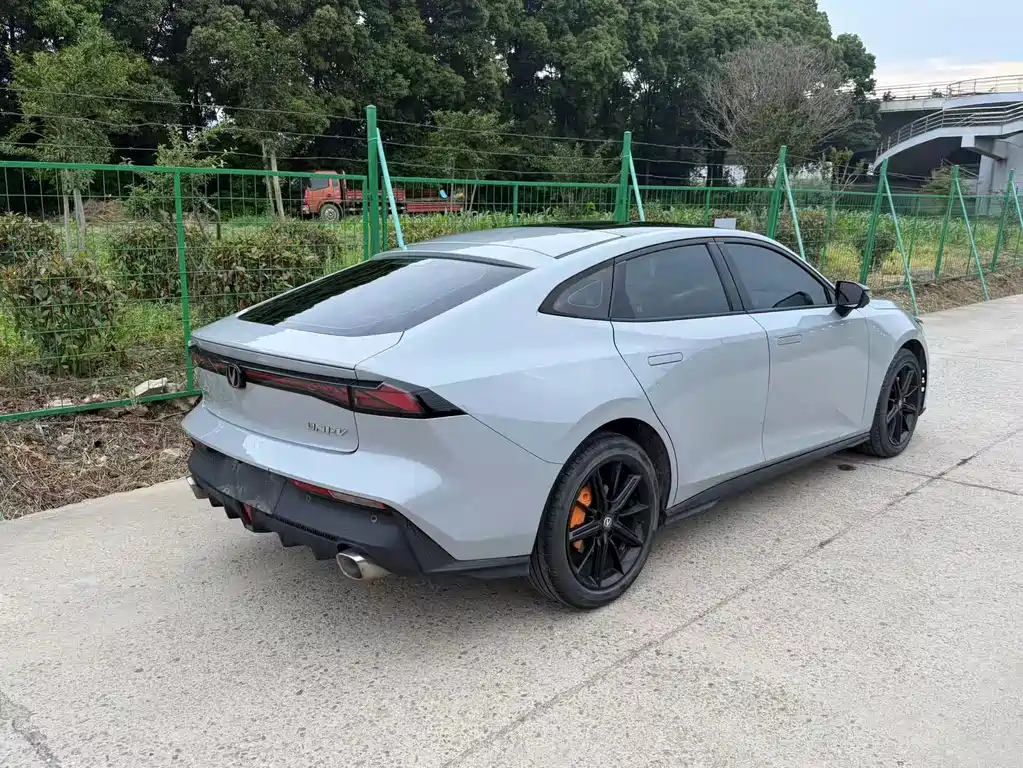 Changan UNI-V 2022 1.5T Luxury