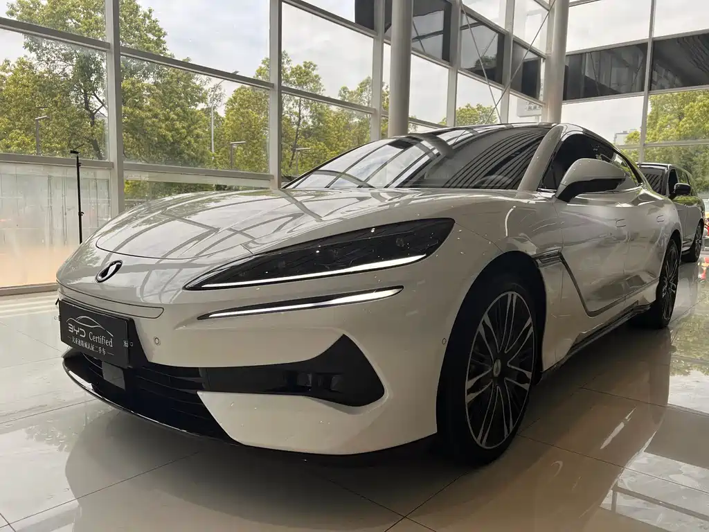 Denza Denza Z9GT 2024