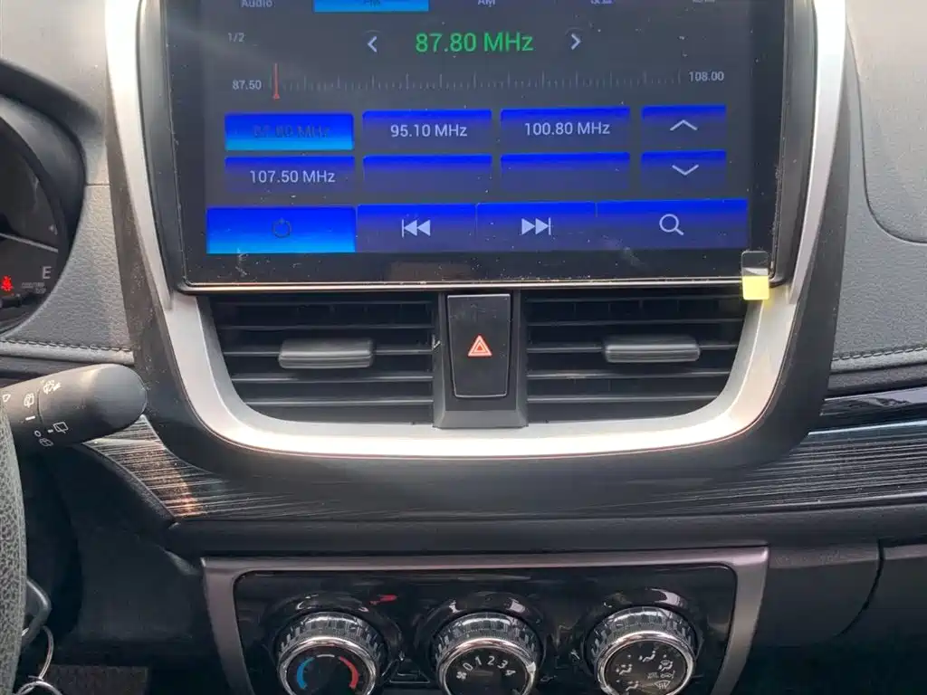 TOYOTA YARIS L ZHIXUAN