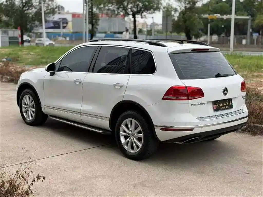 Volkswagen Touareg 2015 3.0TSI