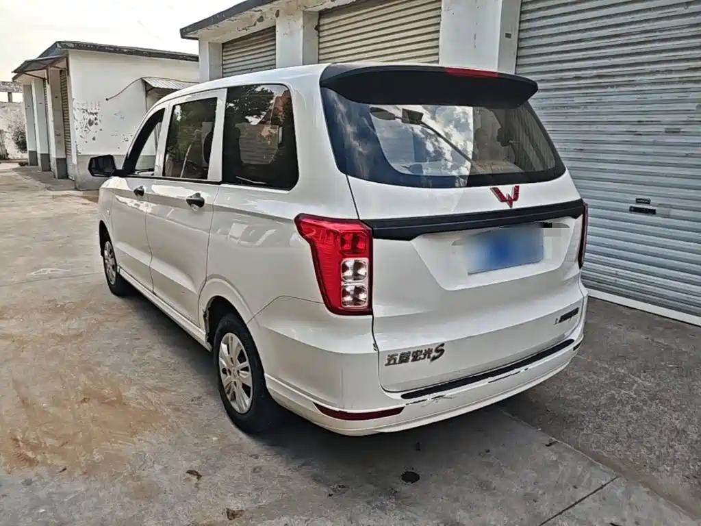 Wuling Hongguang — миниатюра 23