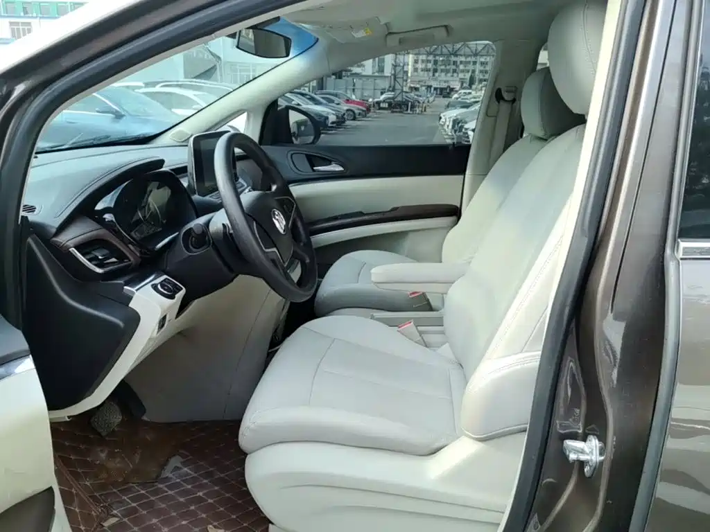 Buick GL8 — миниатюра 15