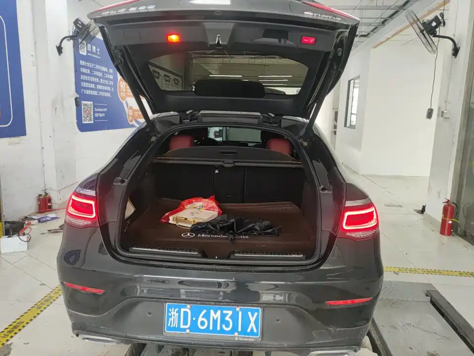 Mercedes-Benz GLC Coupe — миниатюра 8
