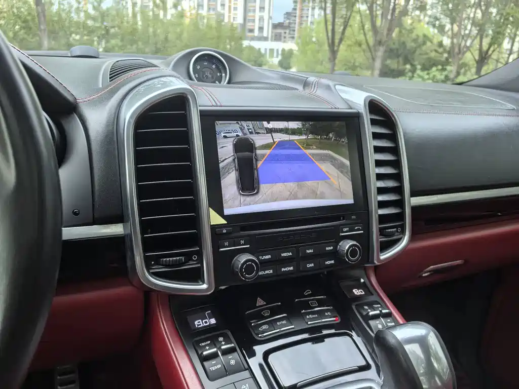 PORSCHE CAYENNE NEW ENERGY