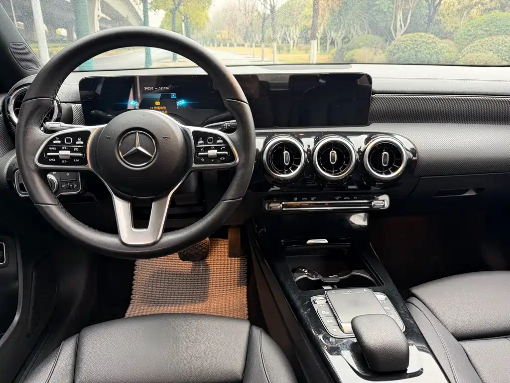 MERCEDES-BENZ A CLASS