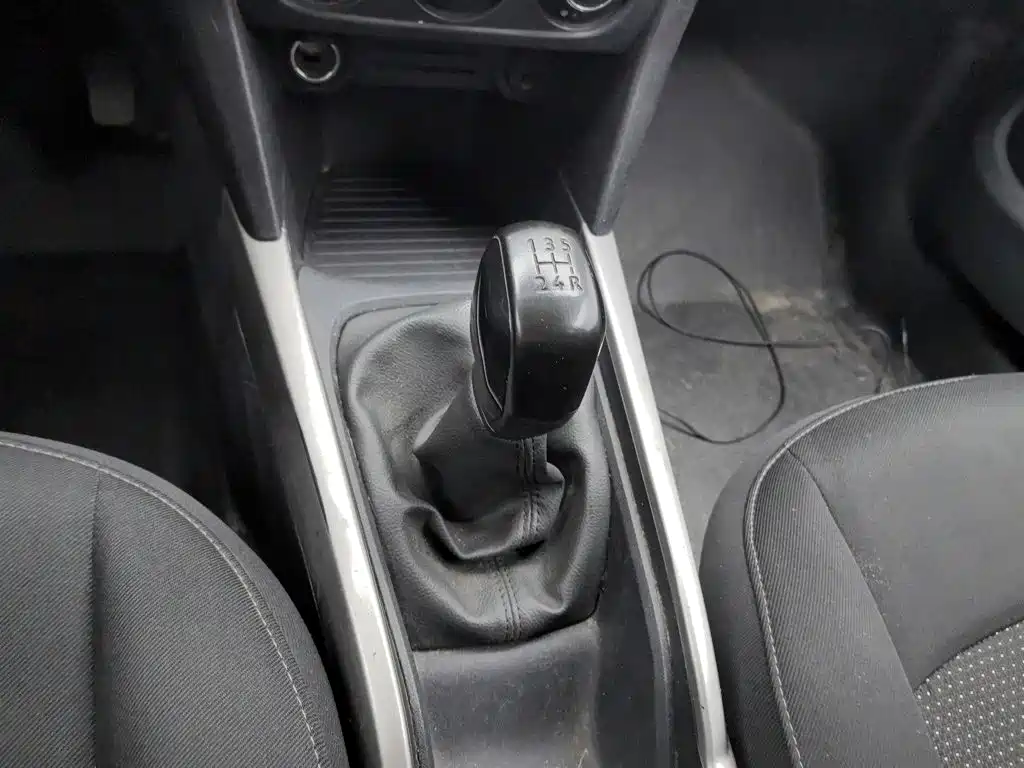 Peugeot 301 — миниатюра 13