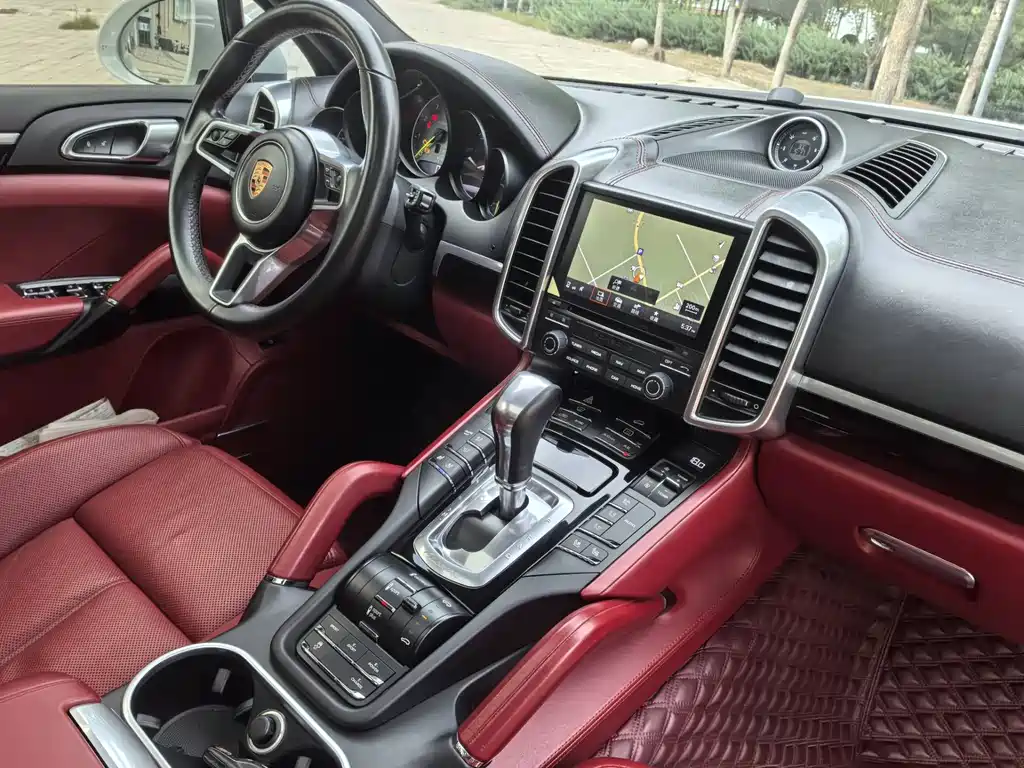 PORSCHE CAYENNE NEW ENERGY