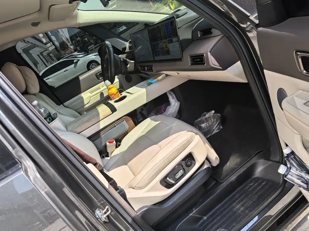 Li Auto Li MEGA — миниатюра 12