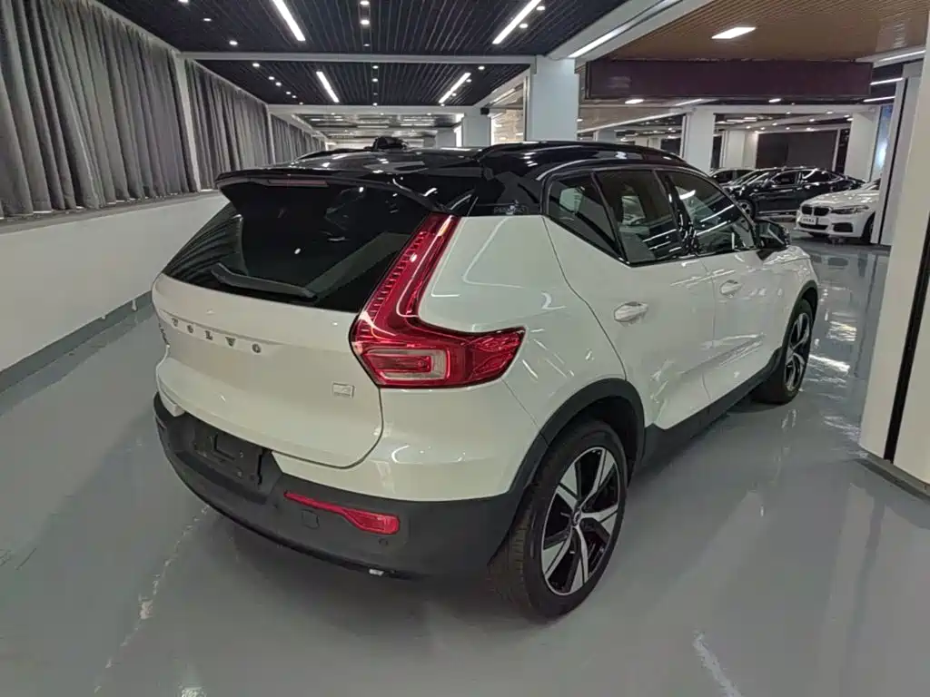 Volvo XC40 NEV — миниатюра 7