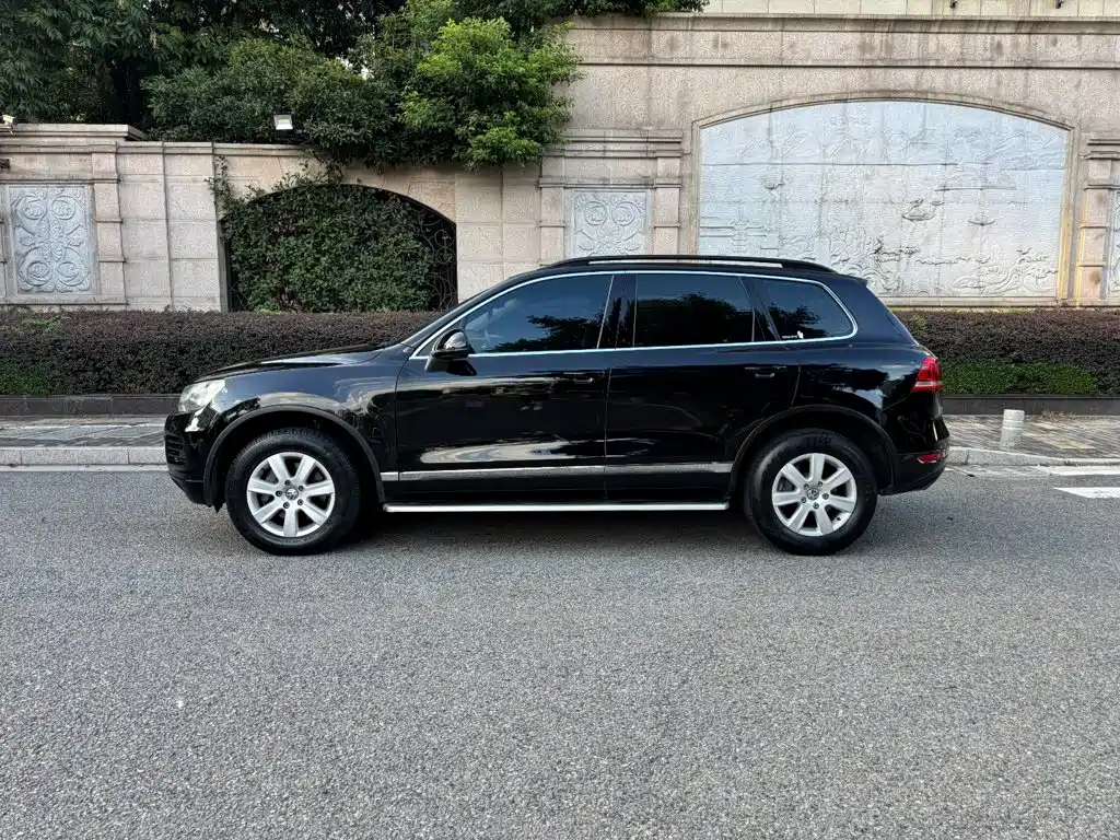 Volkswagen Touareg — миниатюра 3