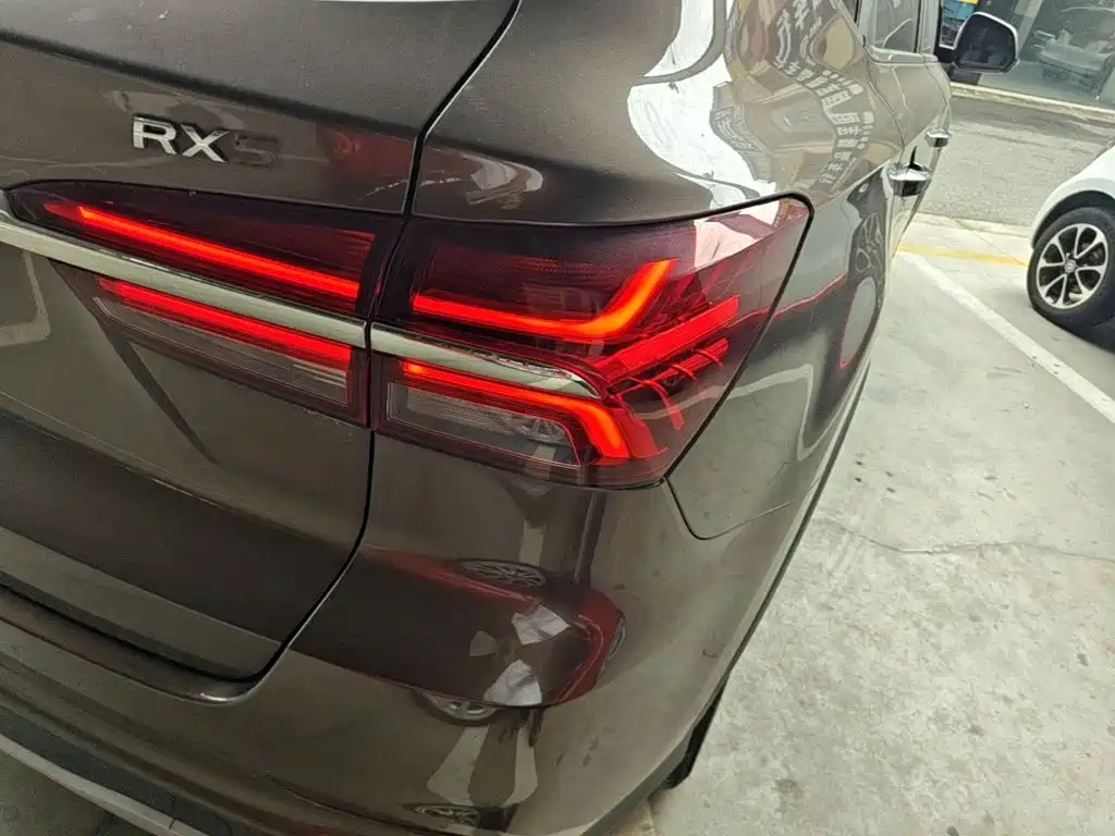 Roewe RX5 — миниатюра 8