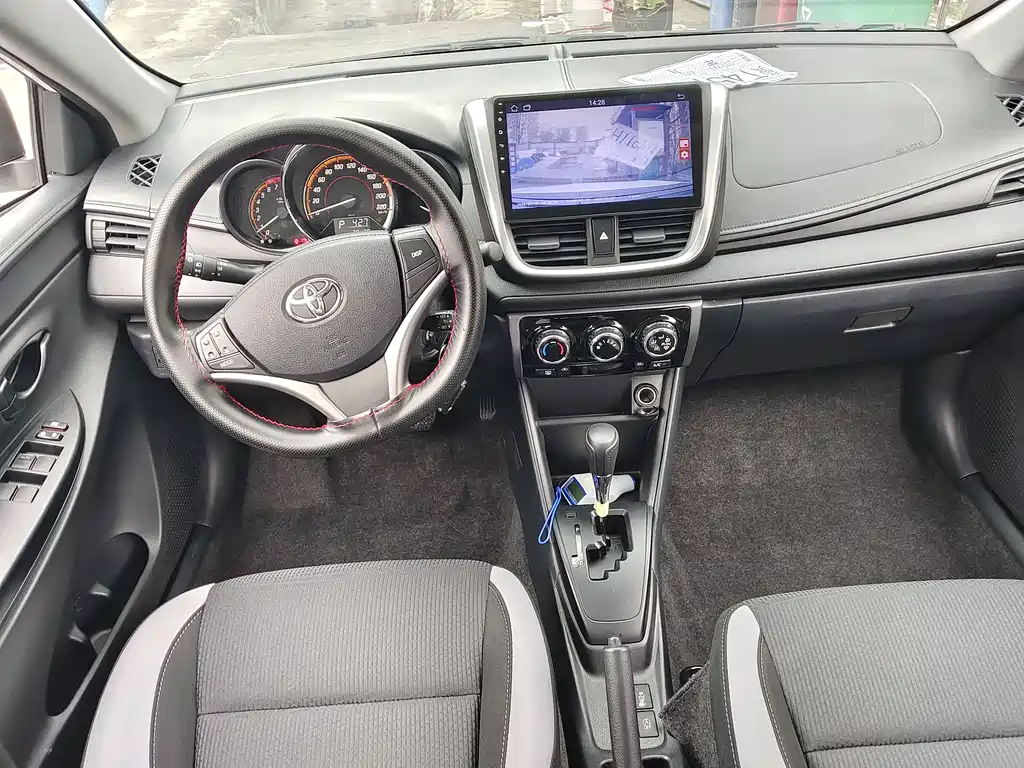 TOYOTA YARIS L ZHIXUAN