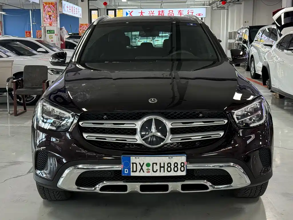 MERCEDES-BENZ GLC