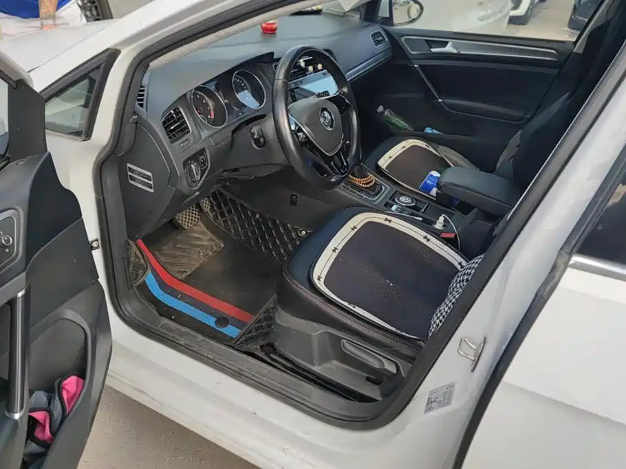 Volkswagen Golf — миниатюра 9