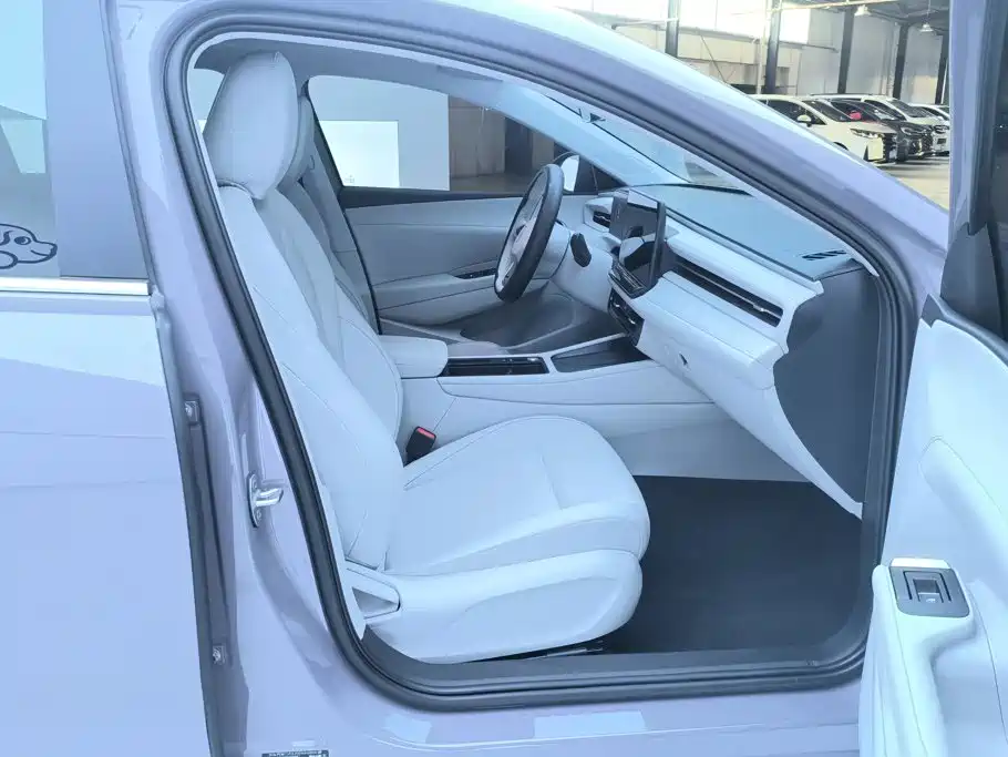 Volkswagen Lavida — миниатюра 8