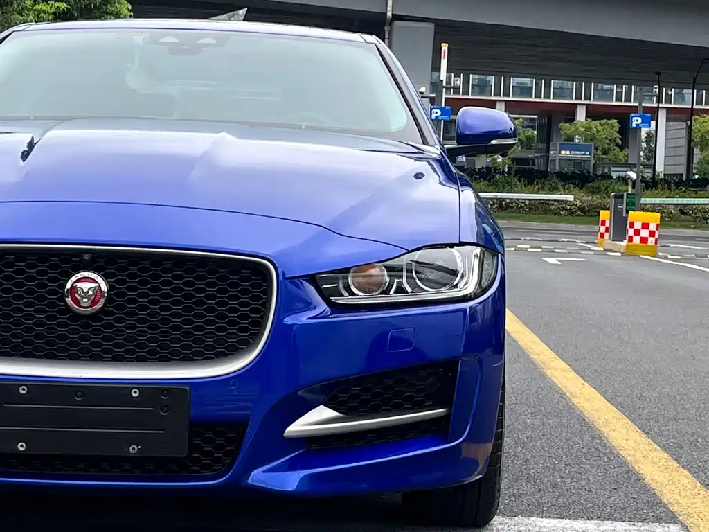 Jaguar XE — миниатюра 7