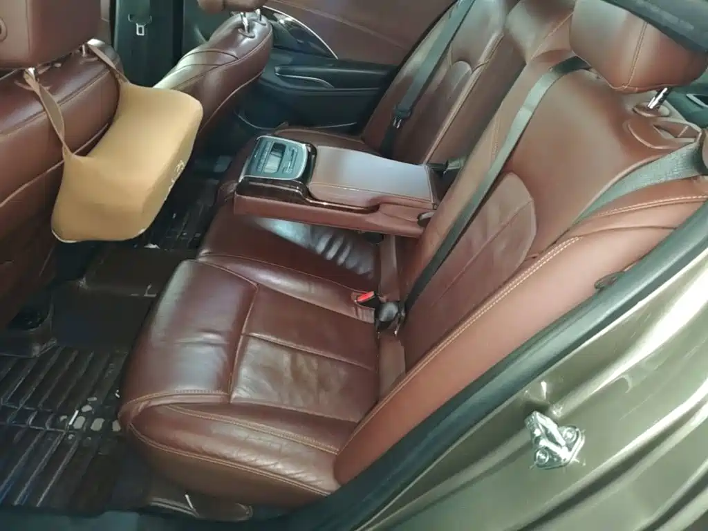 Buick LaCrosse — миниатюра 22
