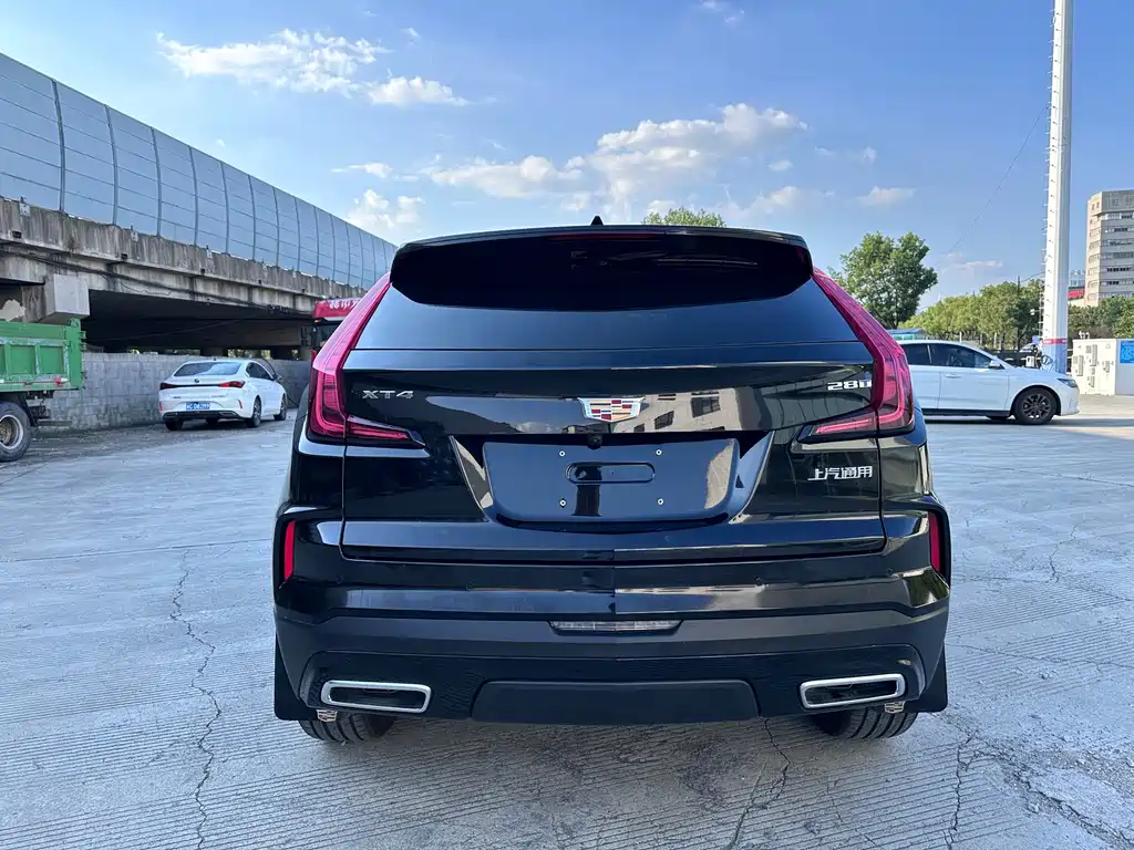 Cadillac XT4 — миниатюра 8