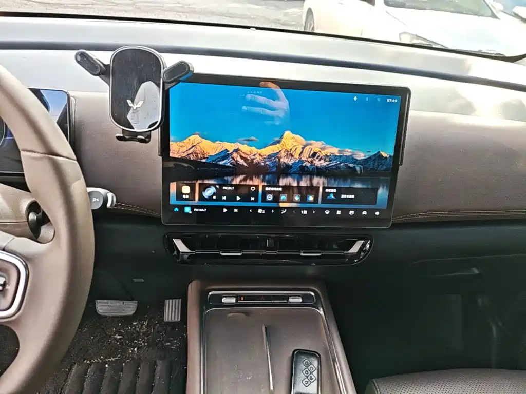 Wuling Звездный свет 730 Новая энергия — миниатюра 13