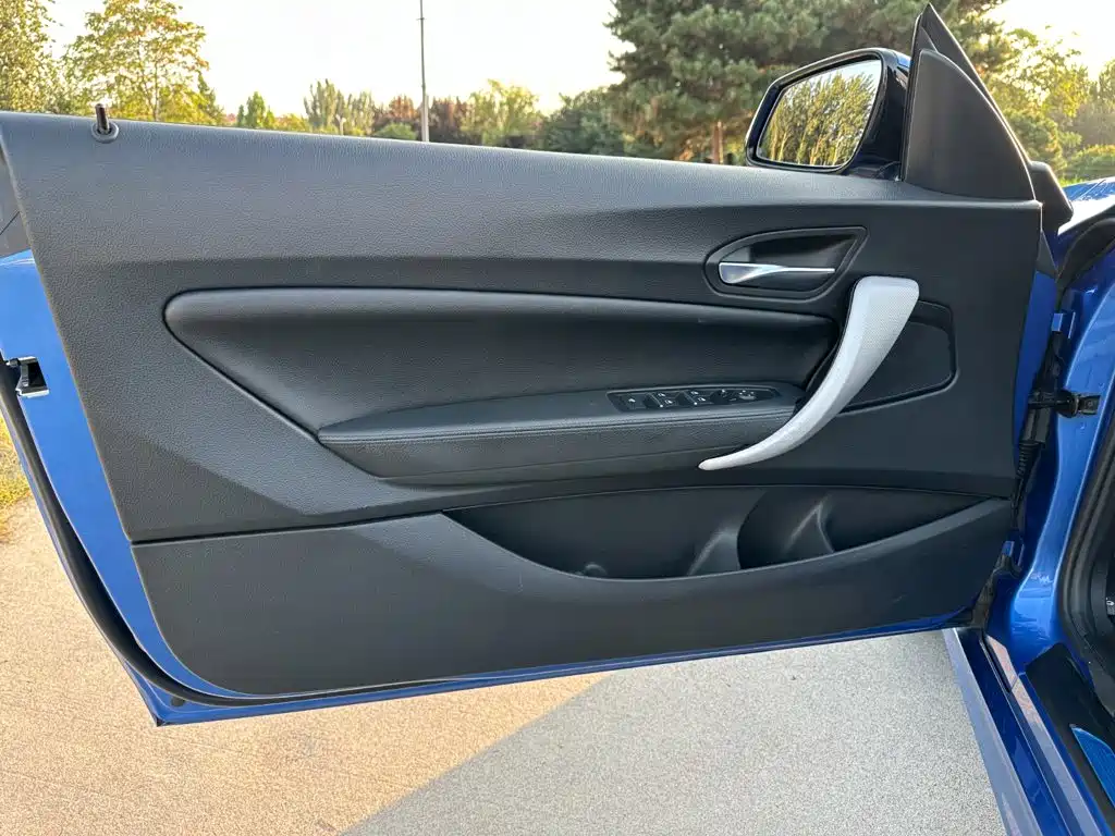 BMW 2 Series (Import) — миниатюра 13