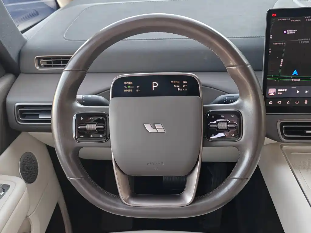 Li Auto Li MEGA — миниатюра 24