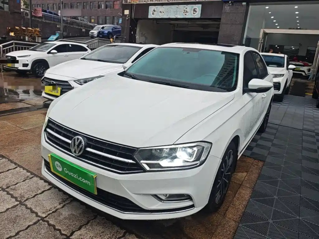 Volkswagen Bora — миниатюра 2