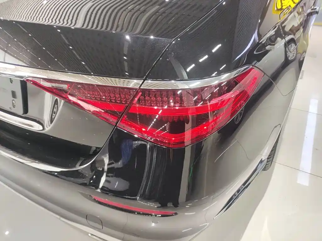 Mercedes-Benz S-Class — миниатюра 24