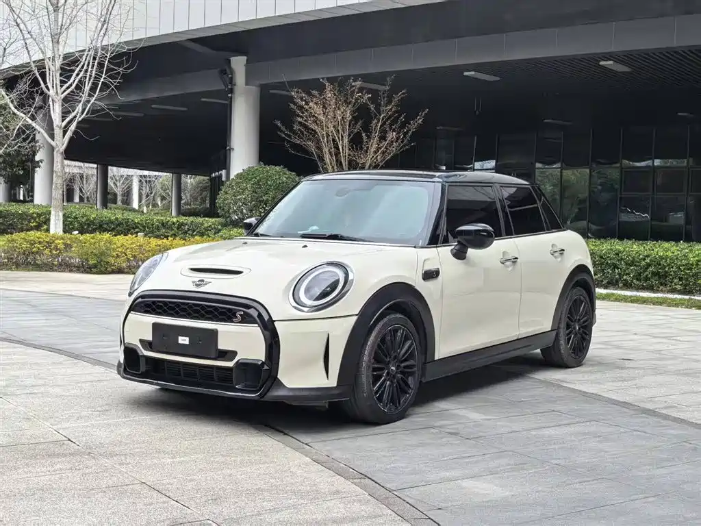 Mini Mini 2022