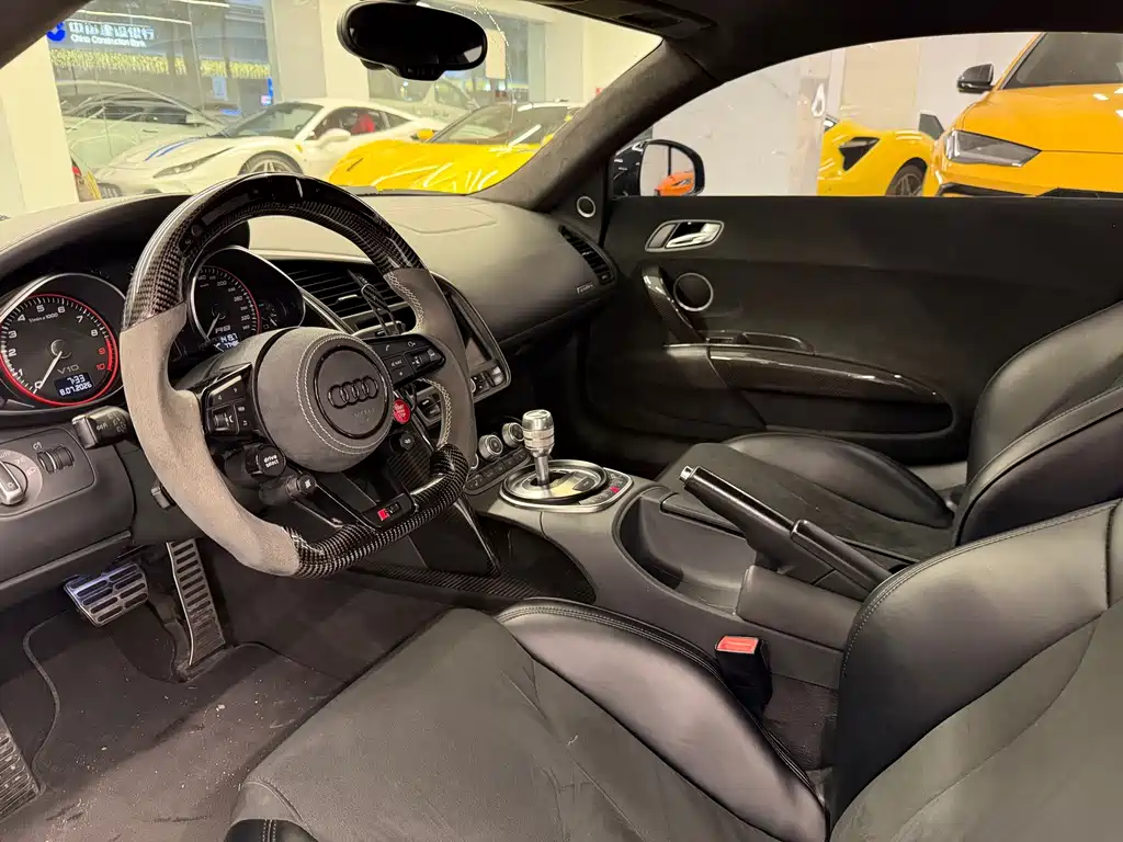 Audi R8 — миниатюра 3