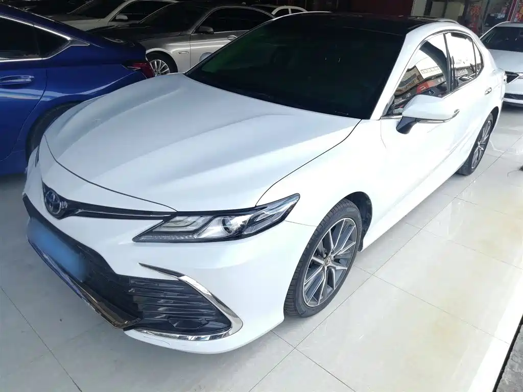 Toyota Camry 2023