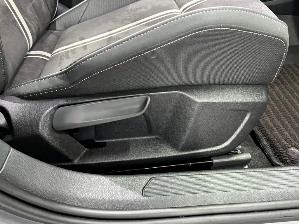 Volkswagen Golf — миниатюра 23